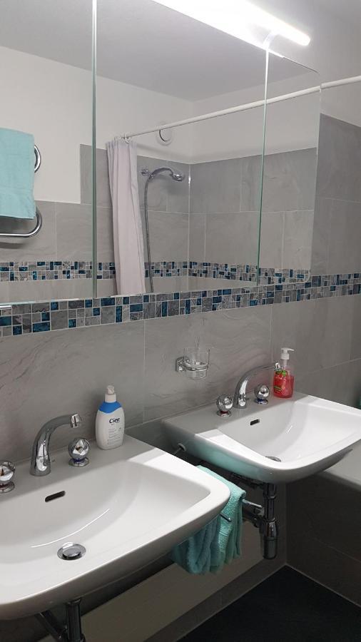 دافوس Holiday Accommodation - Swimming Pool Available المظهر الخارجي الصورة